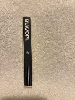 New BLK/OPL eyeshadow stick shade emerald essence